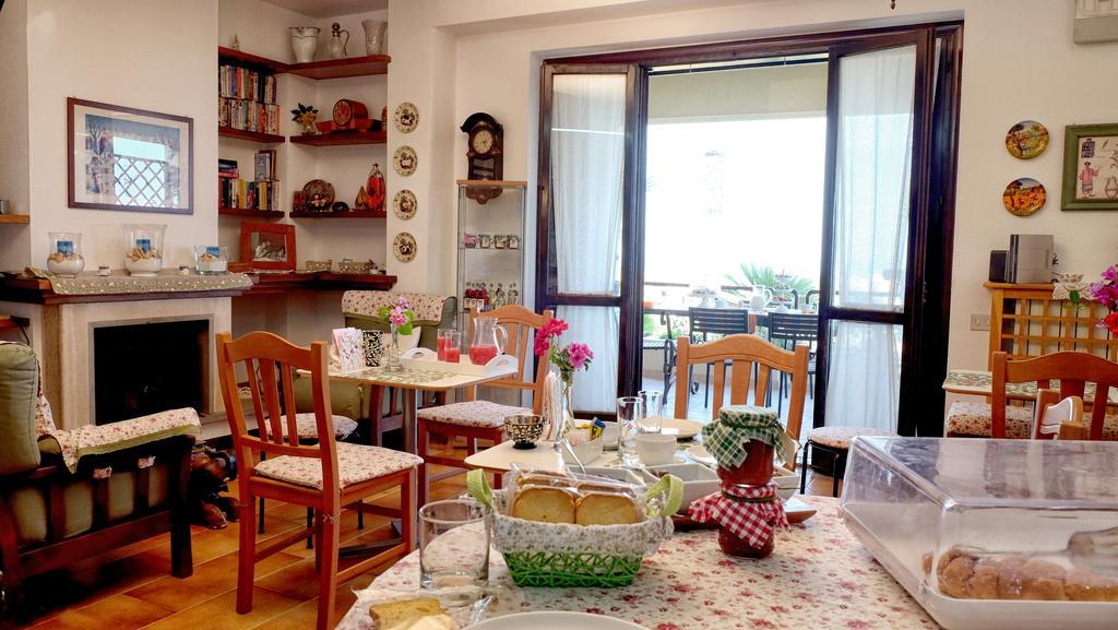 B&B Le Rose Siderno Exteriör bild